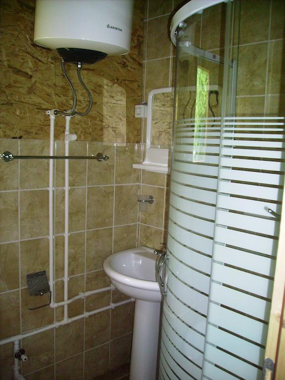 Eko Oaza-Tear Of Europe Hotel Dobrilovina Room photo